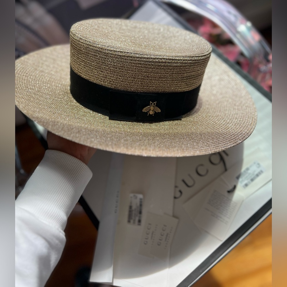 Authentic GUCCI Lamé papier straw bee shiny gold hat